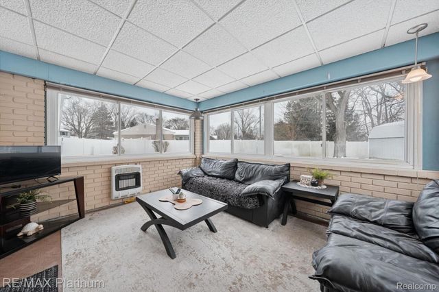 23660 Maude Lea Street, Novi, MI 48375