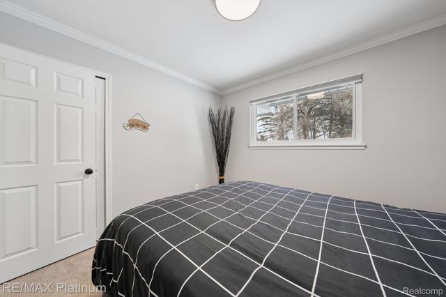 23660 Maude Lea Street, Novi, MI 48375