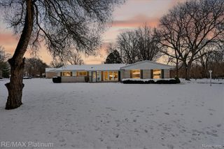 23660 Maude Lea Street, Novi, MI 48375