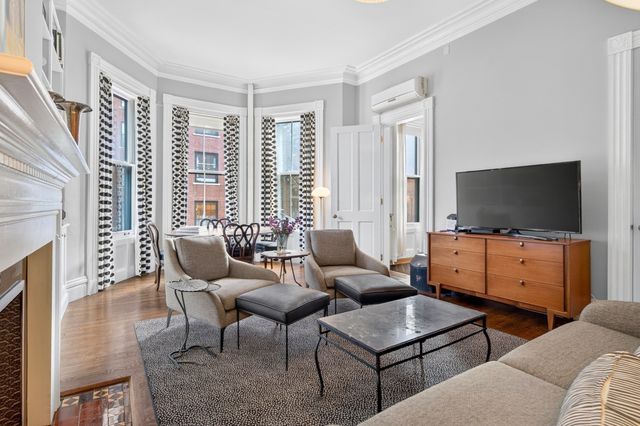 144 Commonwealth Ave 4, Boston, MA 02116