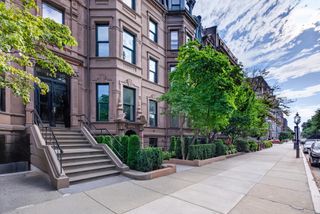 144 Commonwealth Ave 4, Boston, MA 02116
