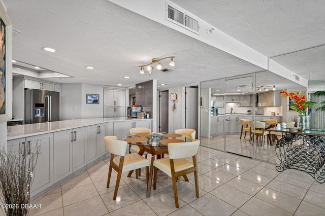 2555 S Atlantic Ave Apt 1705, Daytona Beach Shores, FL 32118