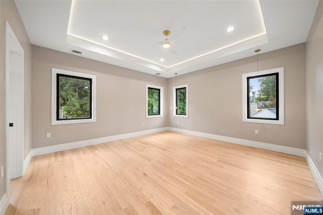 12 Spruce Street, Tenafly, NJ 07670