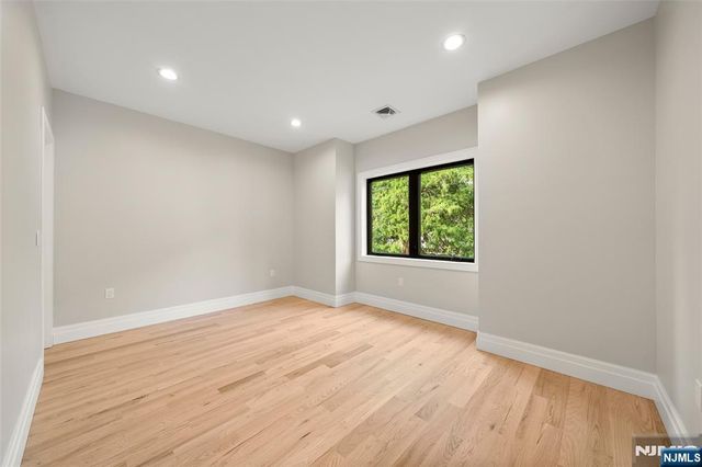12 Spruce Street, Tenafly, NJ 07670