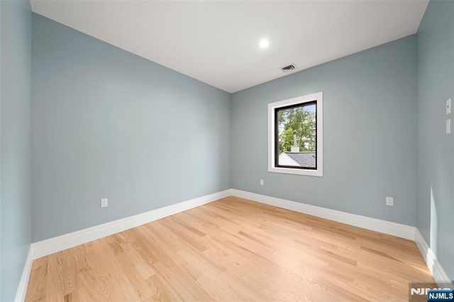 12 Spruce Street, Tenafly, NJ 07670