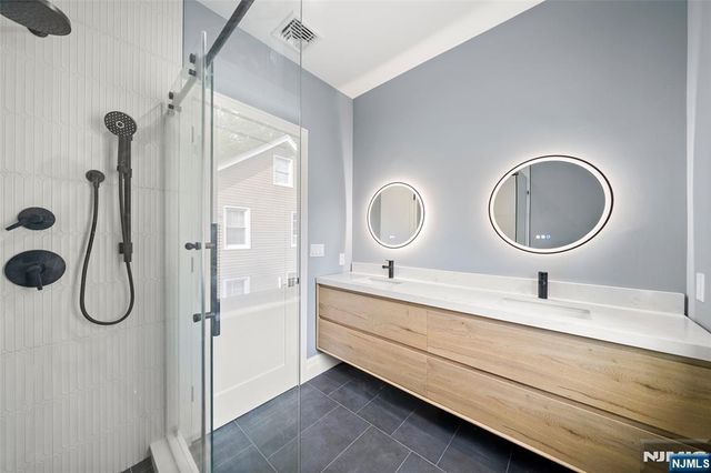 12 Spruce Street, Tenafly, NJ 07670