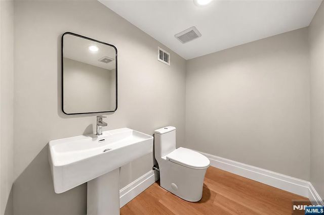 12 Spruce Street, Tenafly, NJ 07670