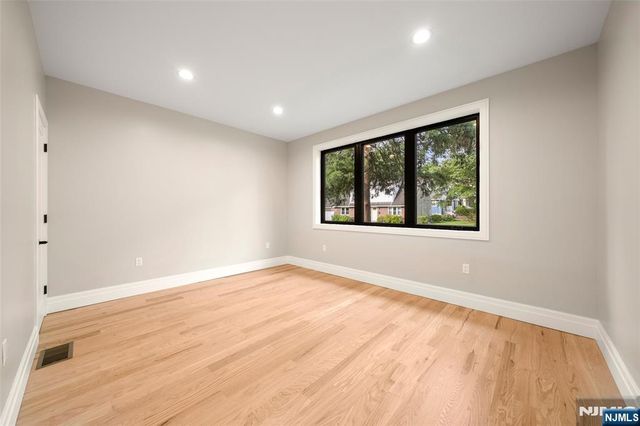 12 Spruce Street, Tenafly, NJ 07670