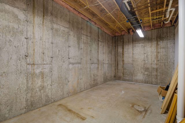 791 Crescent Drive, Hollister, MO 65672