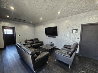 7554 Clybourn Avenue, Sun Valley, CA 91352