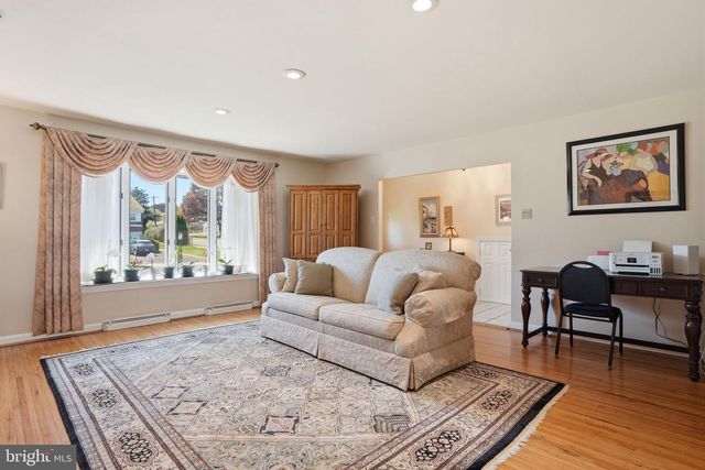 1871 CLAYTON RD, Abington, PA 19001