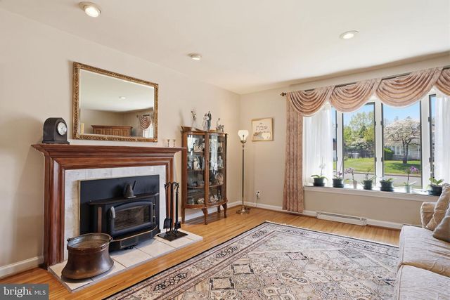 1871 CLAYTON RD, Abington, PA 19001