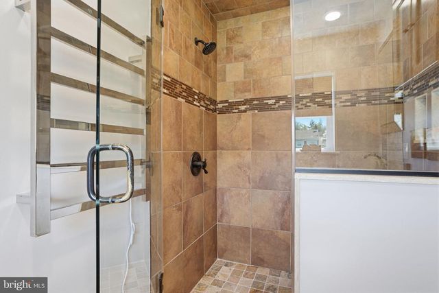 1871 CLAYTON RD, Abington, PA 19001