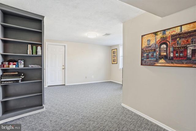 1871 CLAYTON RD, Abington, PA 19001