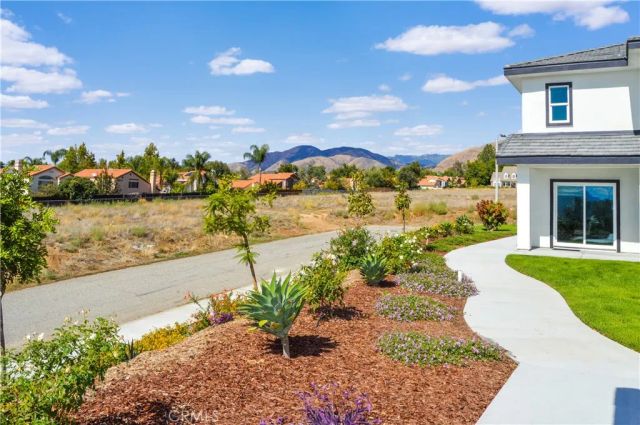 29329 Kemper Lane, Highland, CA 92346