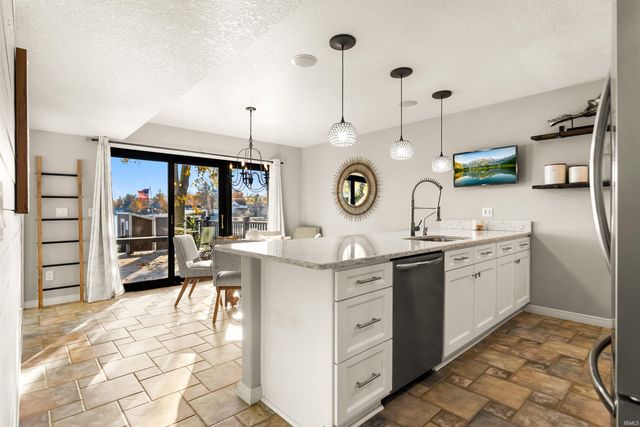 2624 E Stalf Road, Columbia City, IN 46725