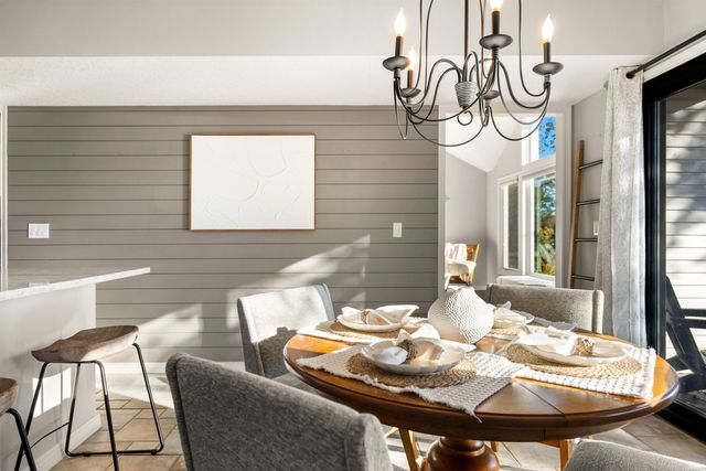 2624 E Stalf Road, Columbia City, IN 46725