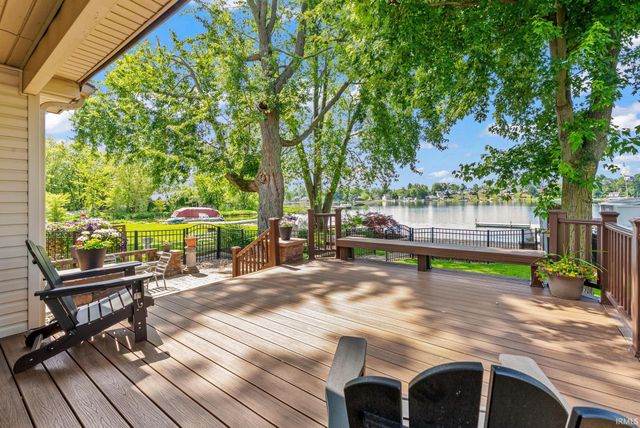 2624 E Stalf Road, Columbia City, IN 46725