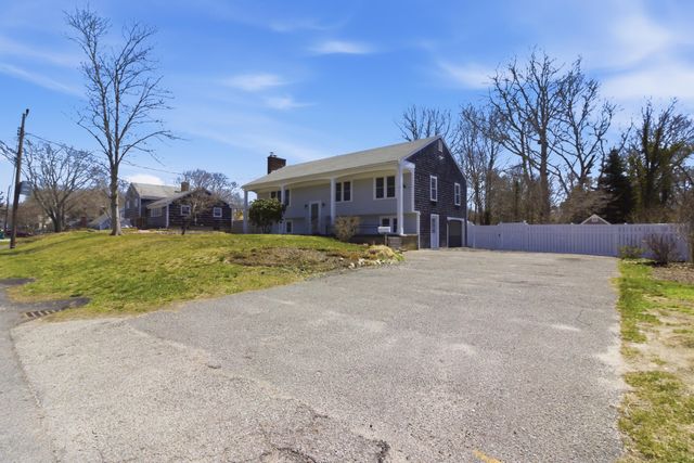 147 Bristol Avenue, Hyannis, MA 02601