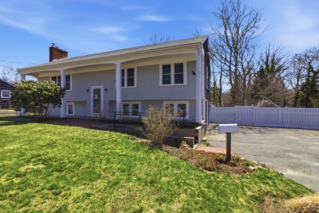 147 Bristol Avenue, Hyannis, MA 02601