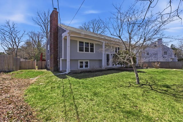 147 Bristol Avenue, Hyannis, MA 02601