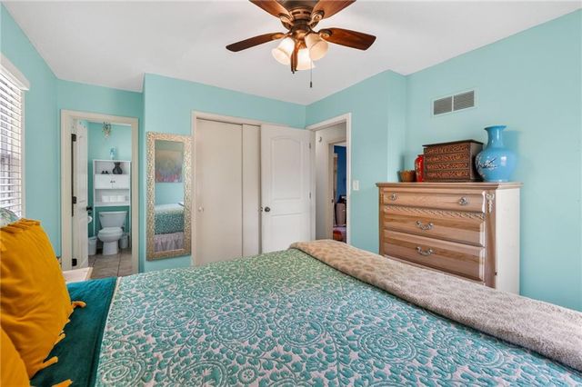 825 SW PLEASANT Drive, Lee's Summit, MO 64081