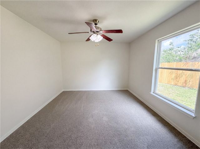 1706 Barlow Trl, Corpus Christi, TX 78410