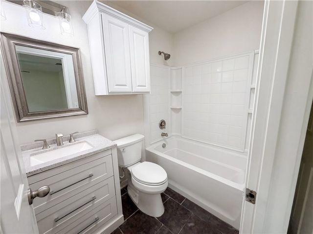 1706 Barlow Trl, Corpus Christi, TX 78410