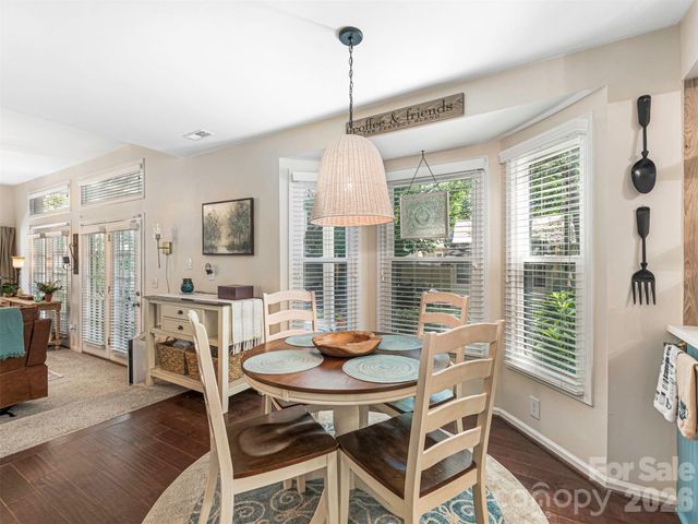 12401 Bentcreek Lane, Matthews, NC 28105
