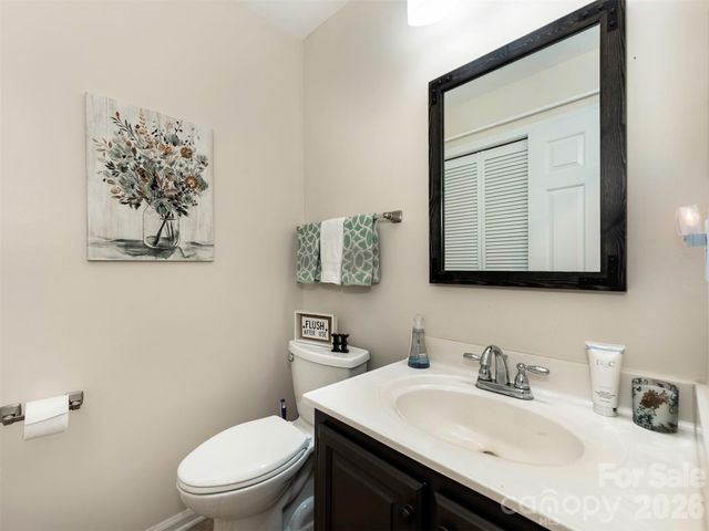 12401 Bentcreek Lane, Matthews, NC 28105