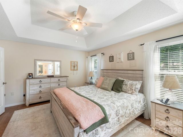 12401 Bentcreek Lane, Matthews, NC 28105