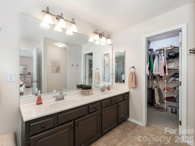 12401 Bentcreek Lane, Matthews, NC 28105
