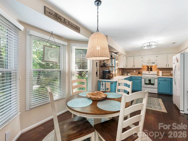 12401 Bentcreek Lane, Matthews, NC 28105