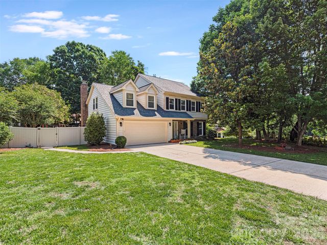 12401 Bentcreek Lane, Matthews, NC 28105
