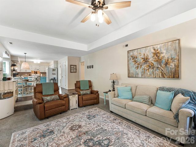 12401 Bentcreek Lane, Matthews, NC 28105