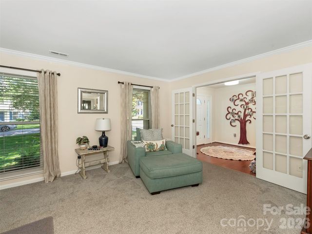 12401 Bentcreek Lane, Matthews, NC 28105