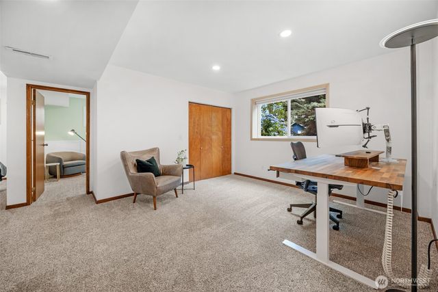 28622 183rd Court SE, Kent, WA 98042