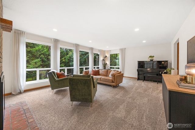 28622 183rd Court SE, Kent, WA 98042