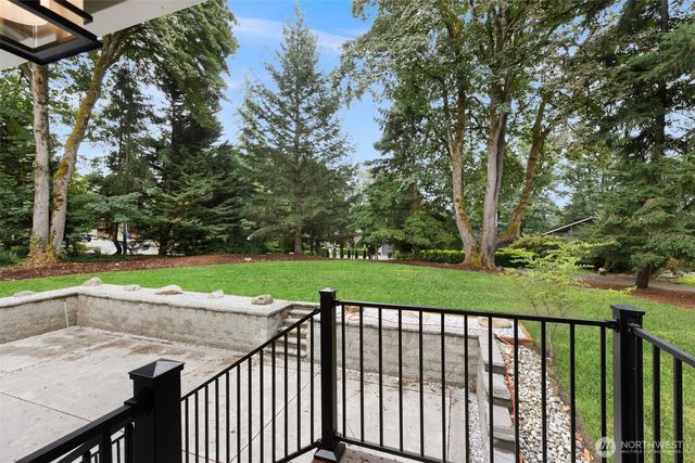 28622 183rd Court SE, Kent, WA 98042