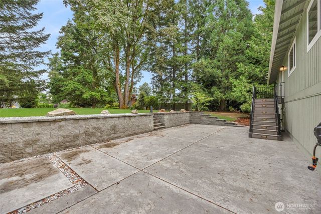 28622 183rd Court SE, Kent, WA 98042