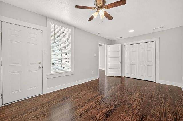 1814 33rd Street, Galveston, TX 77550