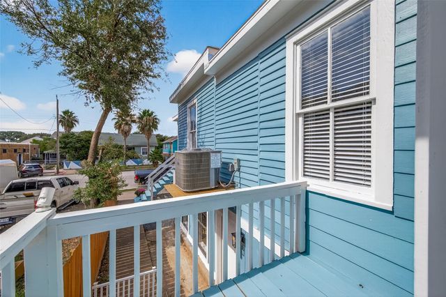 1814 33rd Street, Galveston, TX 77550