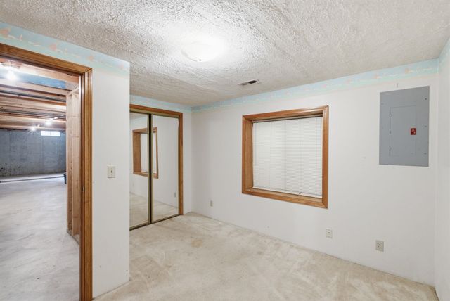 411 N Judith Cir, Wichita, KS 67212