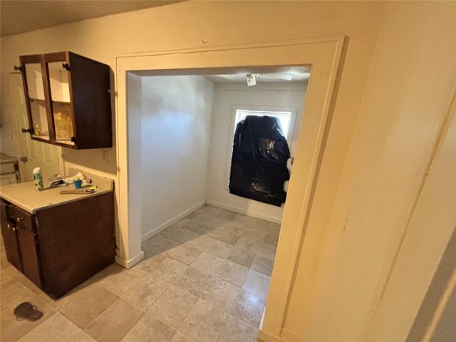 5524 E Tecumseh Street, Tulsa, OK 74115