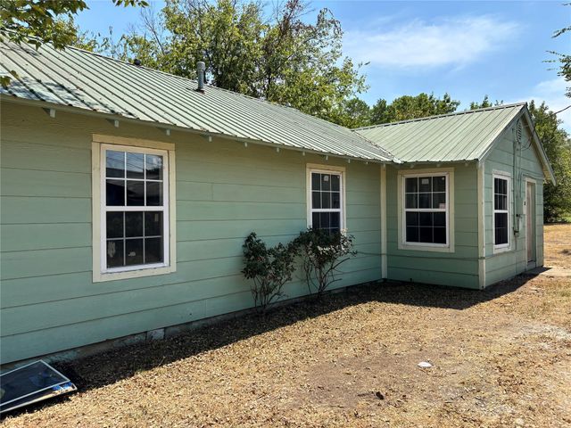 5524 E Tecumseh Street, Tulsa, OK 74115