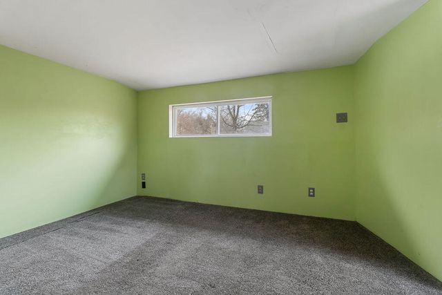 214 Woodlawn Avenue, Chesterton, IN 46304