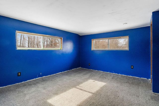 214 Woodlawn Avenue, Chesterton, IN 46304