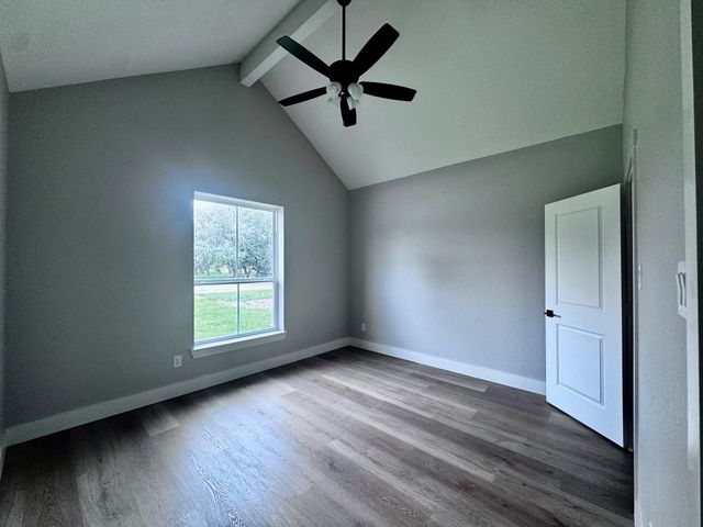 3207 Ave I, Bay City, TX 77414