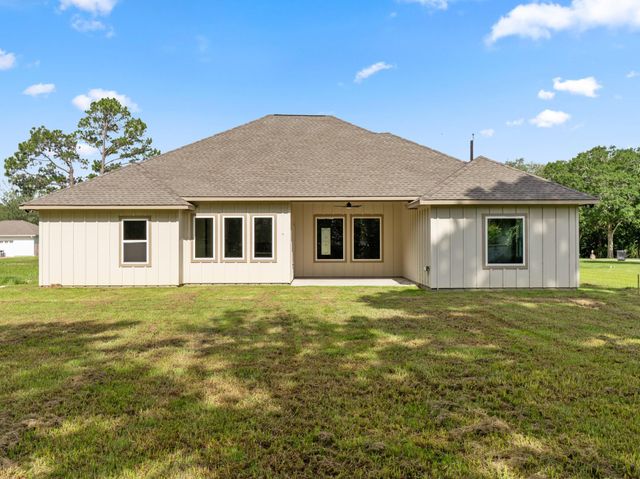 3207 Ave I, Bay City, TX 77414