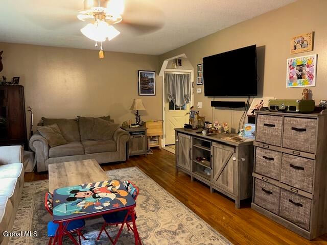 571 Route 81, Coxsackie, NY 12042